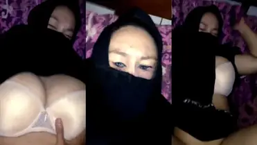 Bokep Indo Tante Tobrut Jilbab Pasrah ML poster