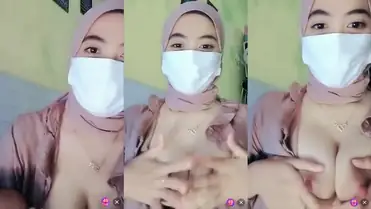 Ukhti Hijab Pasrah Digoyang Sebelum Tidur poster